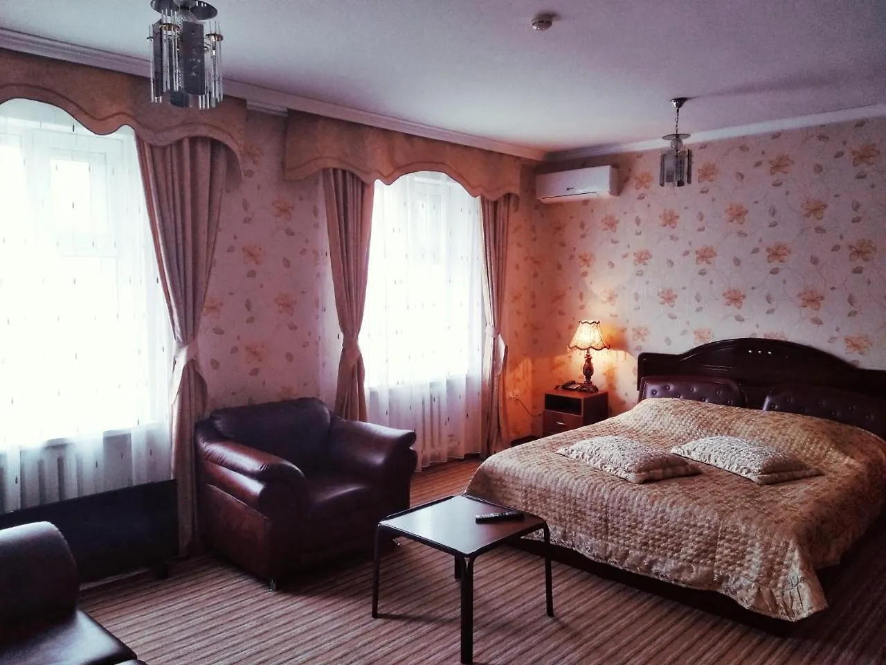 Halal Hotel Efendi  Akmola